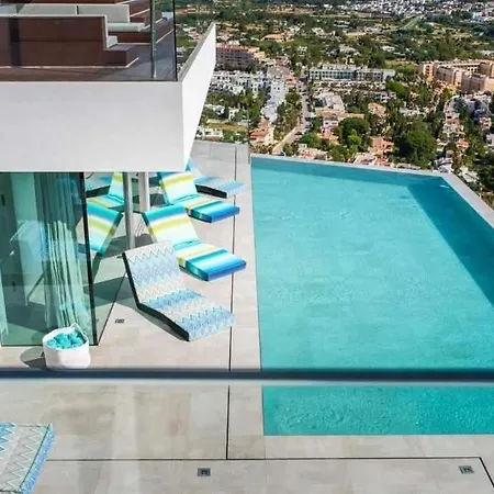 Moderna Con Piscina Santa Eulalia